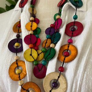 Wooden multi color necklace